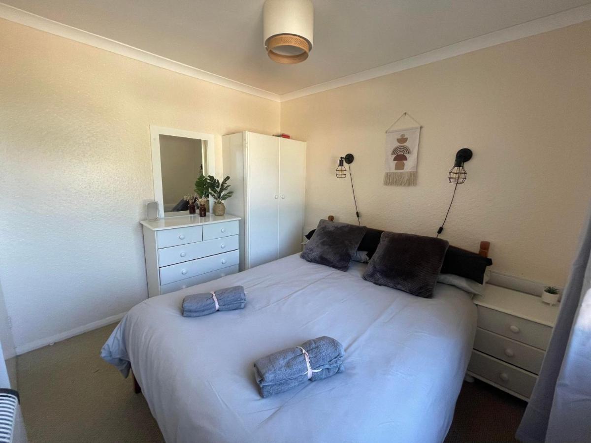 2 Bedroom Holiday Chalet Near Bude Kilkhampton Eksteriør billede