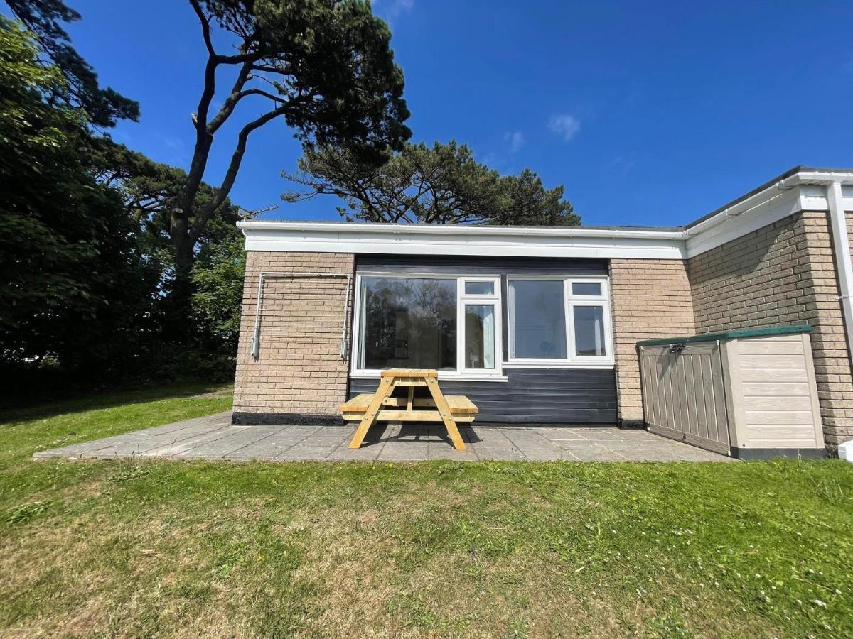 2 Bedroom Holiday Chalet Near Bude Kilkhampton Eksteriør billede